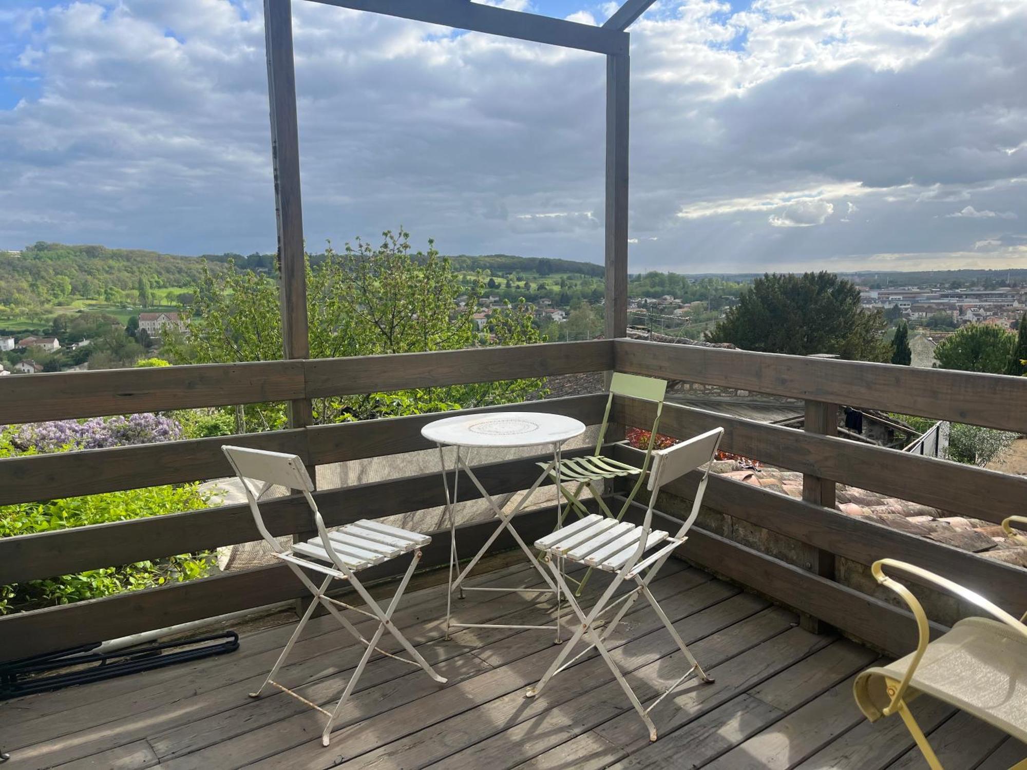 Les Jardins Suspendus Apartment Angouleme Bagian luar foto
